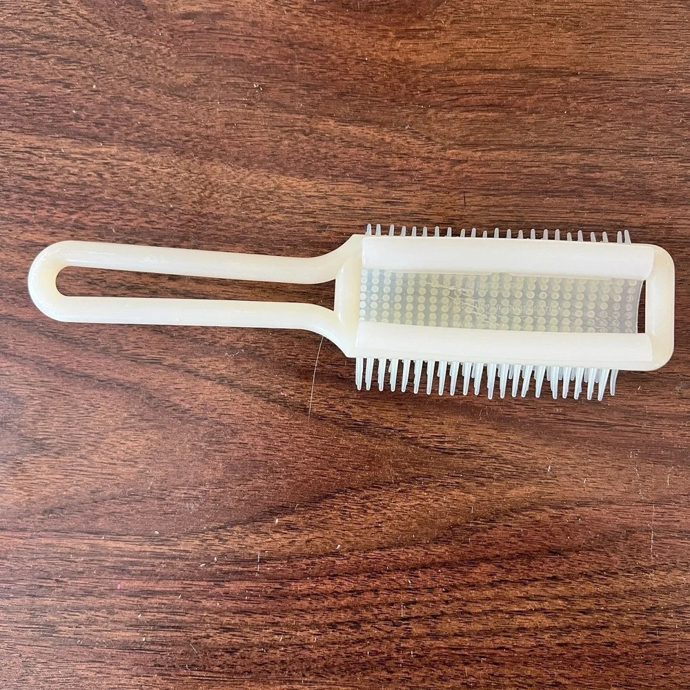 Vintage Tupper Corp NU-COMBE Nylon Comb & Brush Set Patent 2681967 USA